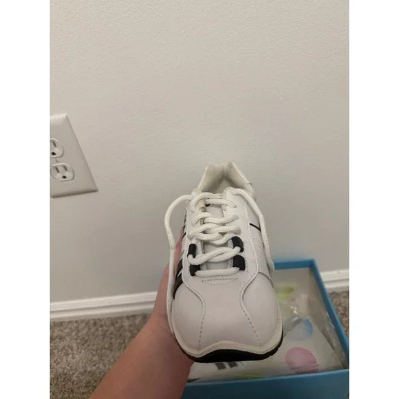 Vintage SODA Y2K White & Black Tennis Shoes – Women's Size 6 - Picture 3 of 7